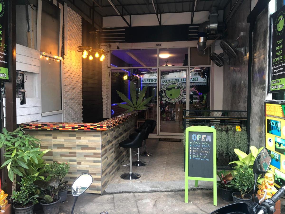 Bonkers Guesthouse Pattaya Luaran gambar